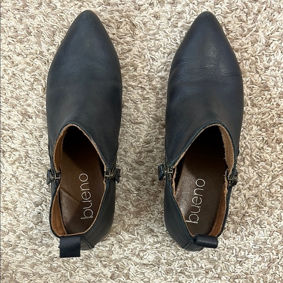 Bueno Footwear Vale Leather Black Minimal Ankle Boots - Size 38 EU 7 US - Picture 3 of 16